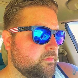 Meet your Posher, Joshua